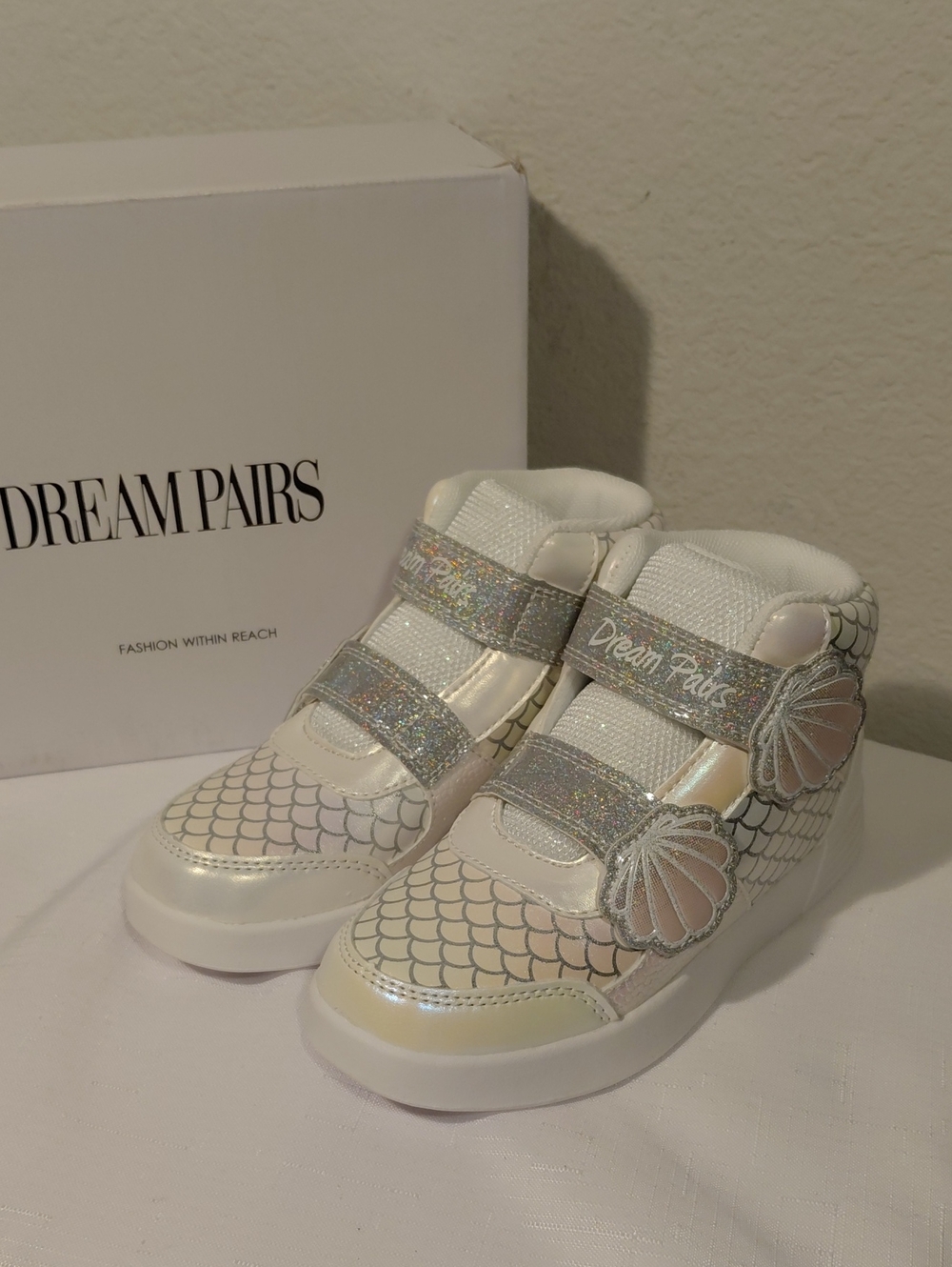 Dream Pairs White & Rainbow Sneakers